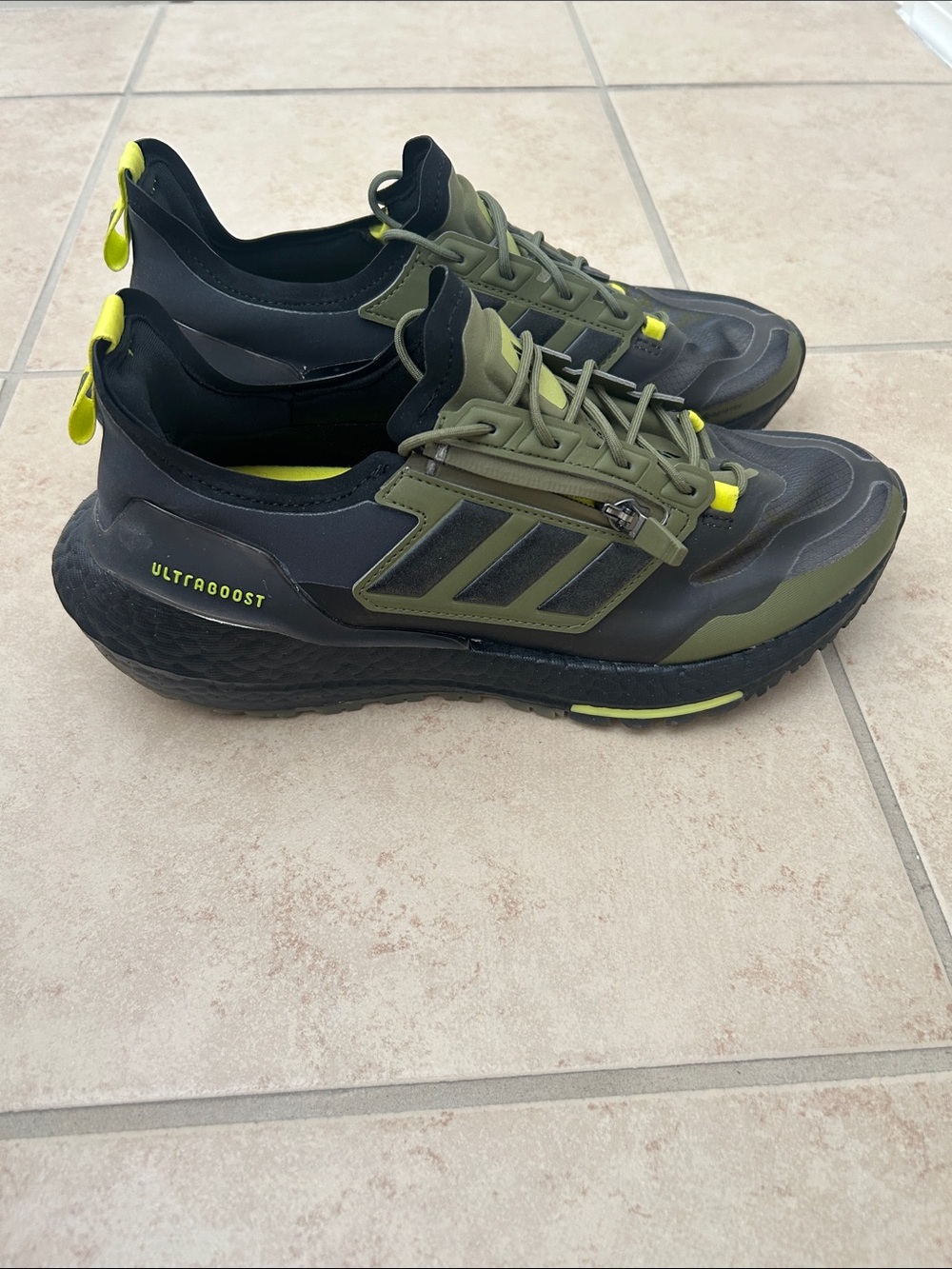 Adidas Ultraboost 21 GORE-TEX shoes in the Focus Olive colorway